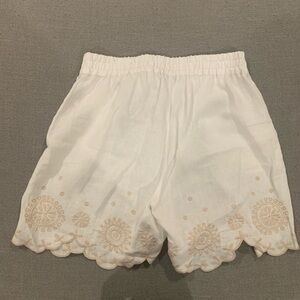 Johnny Was White Linen Embroidered Scallop Hem Shorts